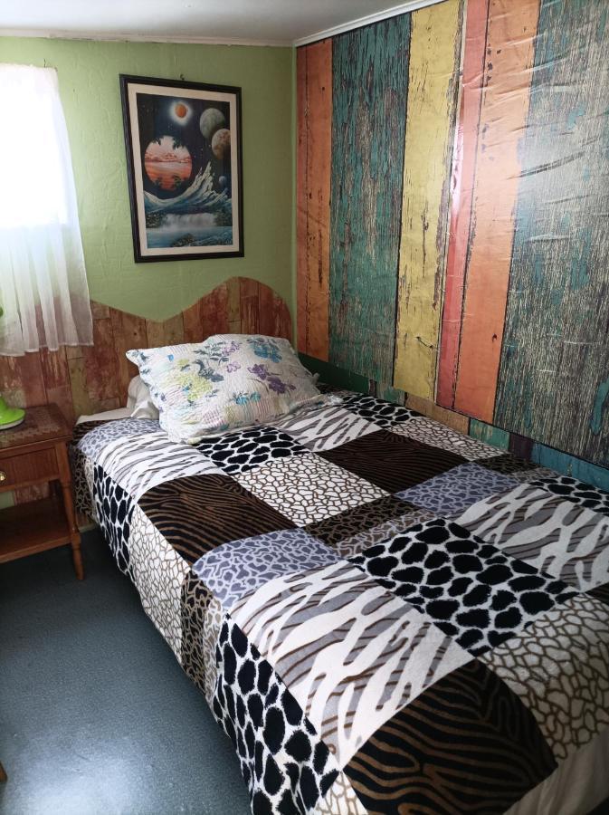 Alojamiento Familiar Rey Bed & Breakfast ปุนตาอาเรนาส ภายนอก รูปภาพ