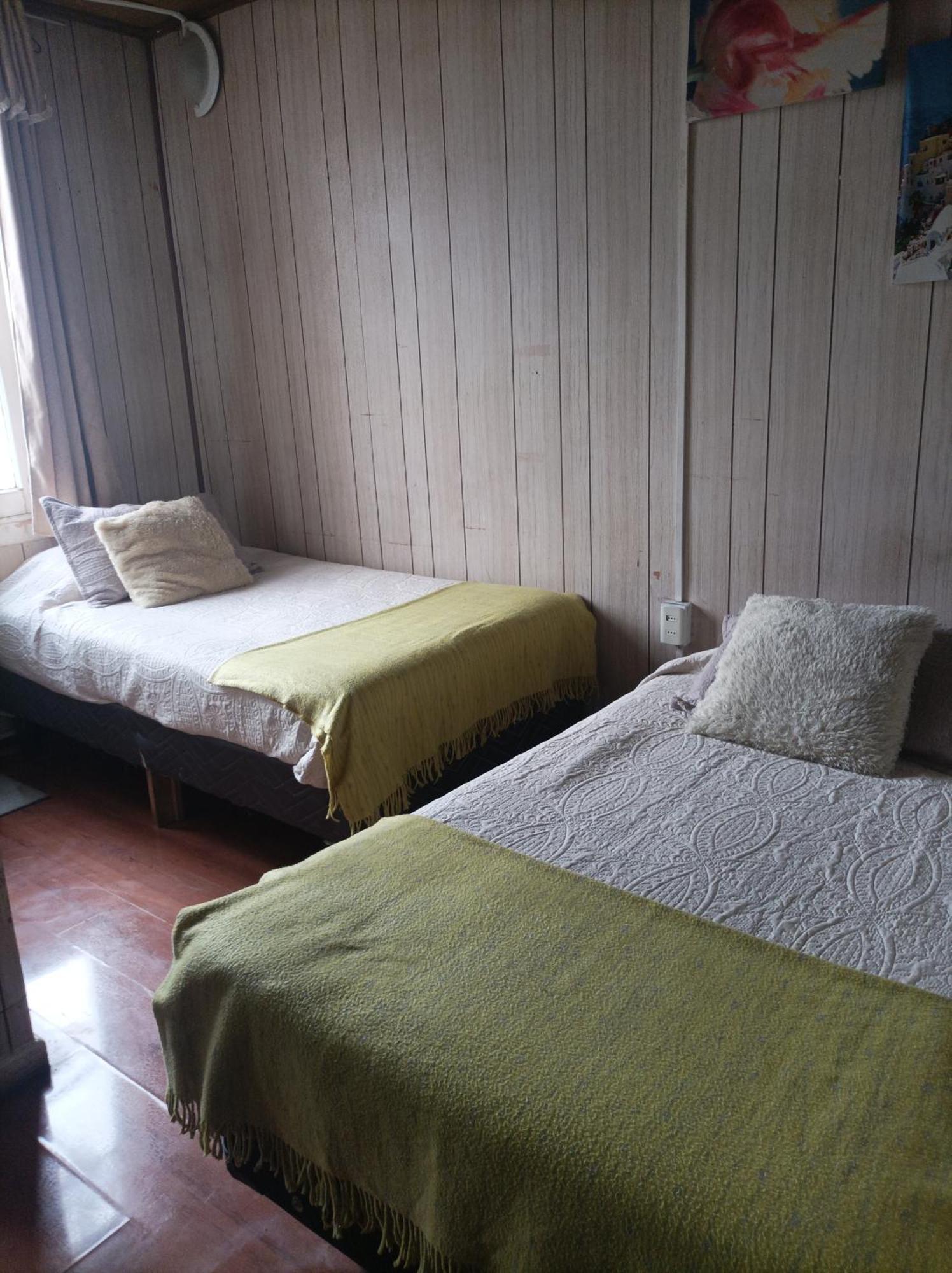 Alojamiento Familiar Rey Bed & Breakfast ปุนตาอาเรนาส ภายนอก รูปภาพ