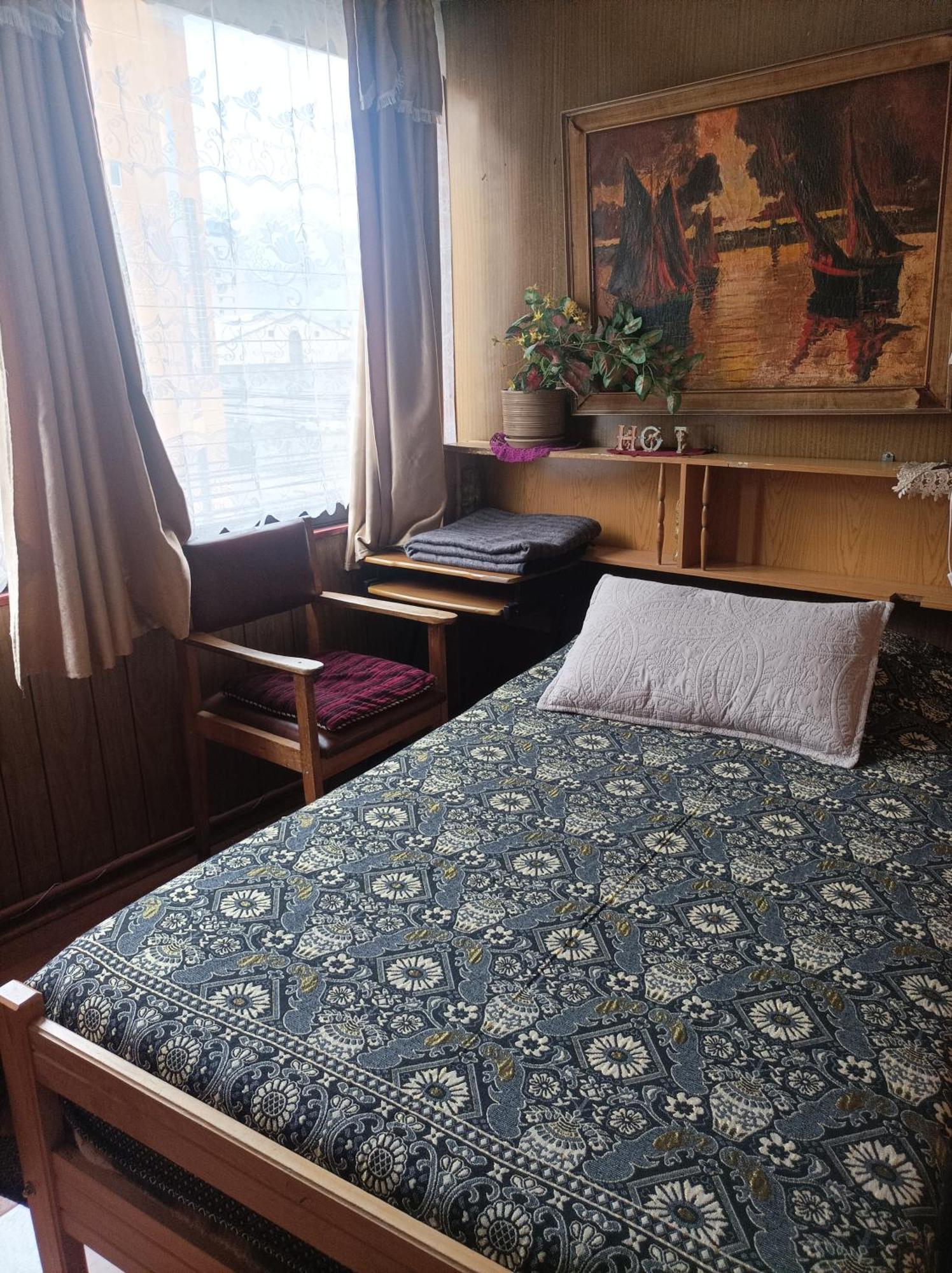 Alojamiento Familiar Rey Bed & Breakfast ปุนตาอาเรนาส ภายนอก รูปภาพ